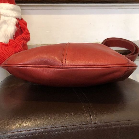 COACH Legacy Red Leather Feeder Bucket Adjustable Crossbody Shoulder Bag Vintage - Picture 11 of 16